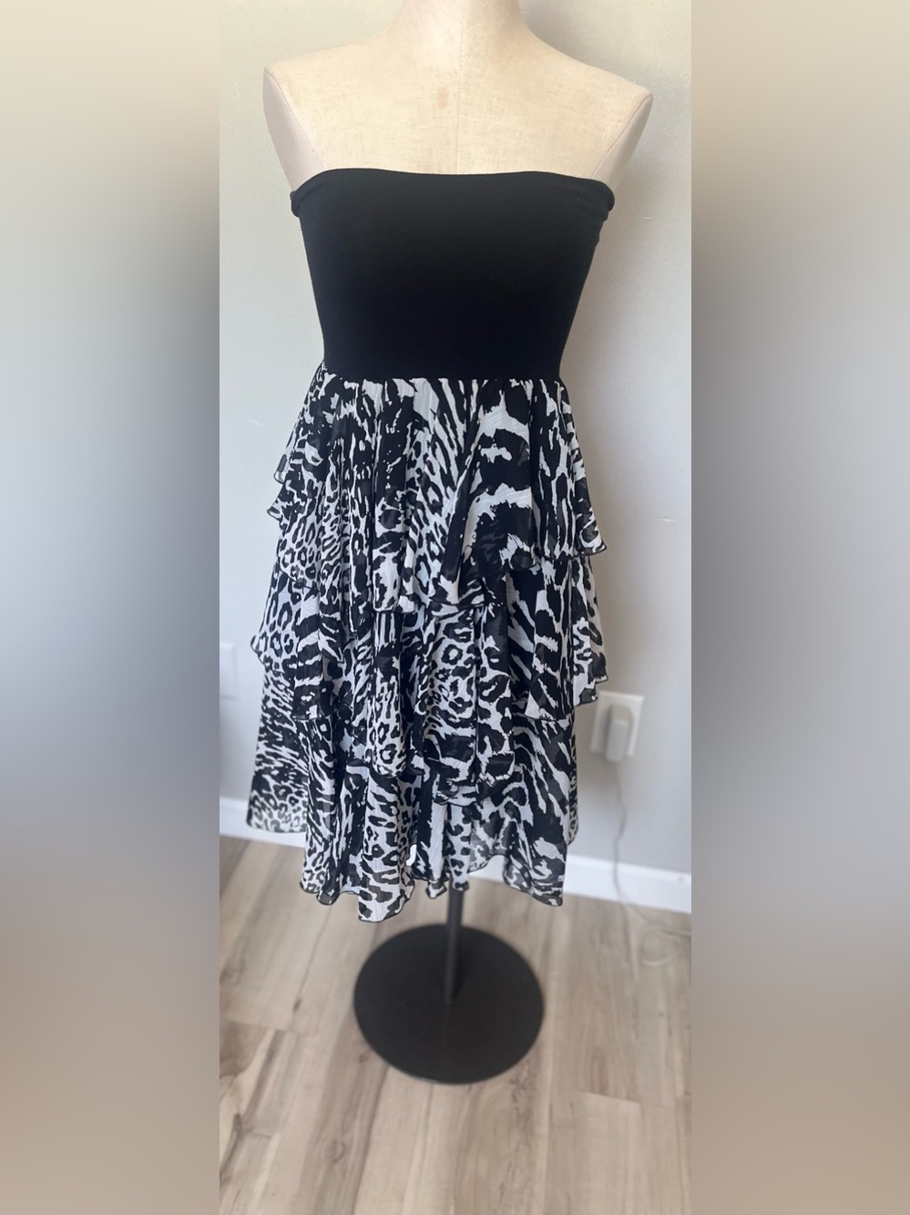 Black and White Animal Print Strapless Dress